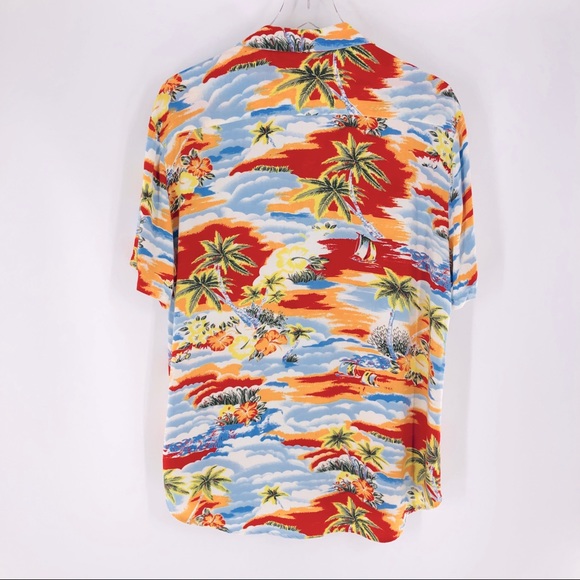 Super Massive Hawaiian Beach Print Shirt - Picture 4 of 8
